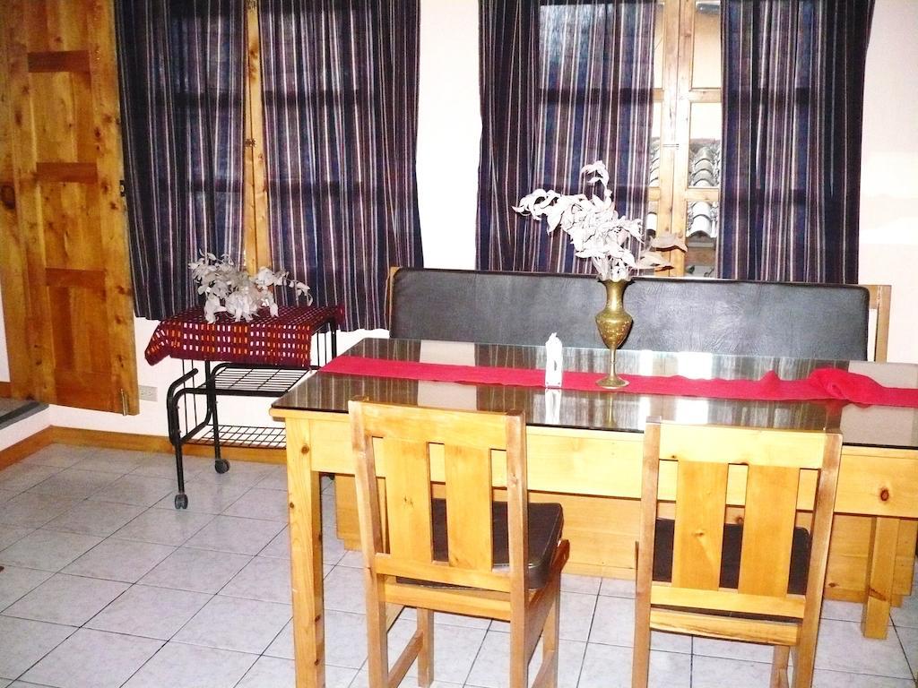 Posada Los Encuentros Panajachel Ruang foto