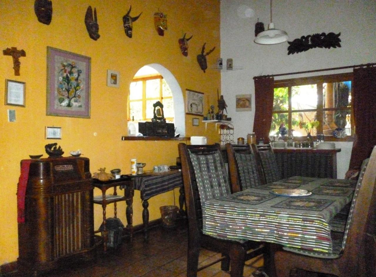 Posada Los Encuentros Panajachel Bagian luar foto